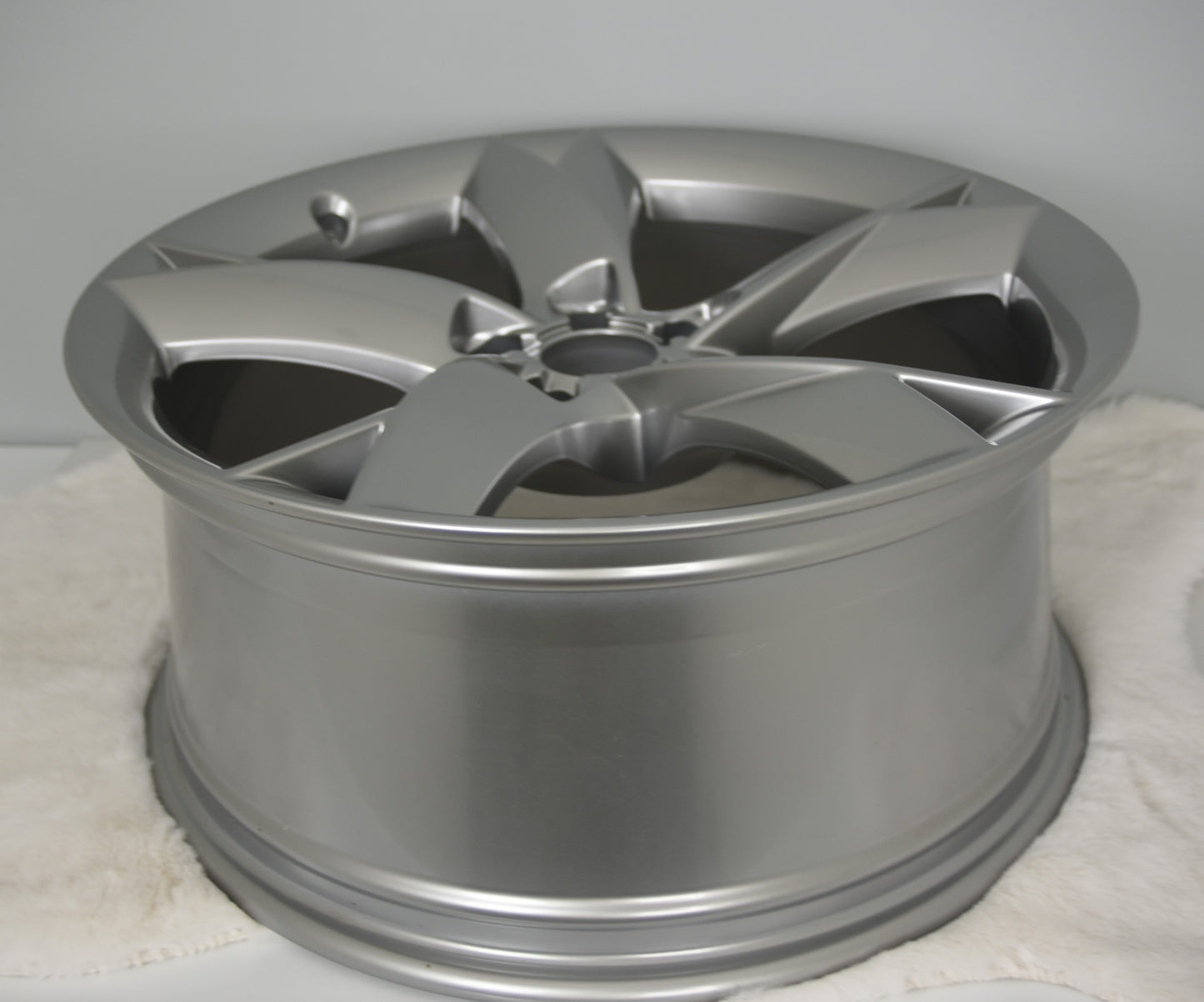 Original Audi Speedline Alufelge / 19Zoll / 8,5j x 19 ET32 / 8T0601025 CK