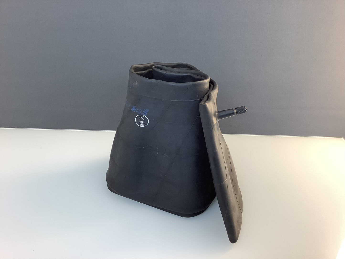 Schlauch / Reifenschlauch/ Ventilschlauch / Innenschlauch / SEMI PRO / 24 / 25x8.50-14 / TR13