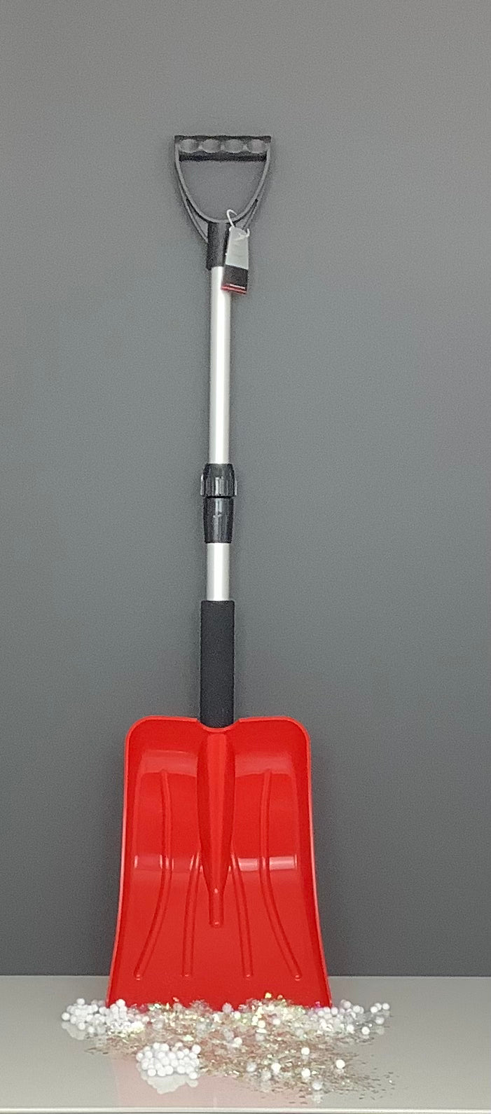 Original Audi Schneeschaufel / 8R0096010 D / Polyethylene / Aluminium rot