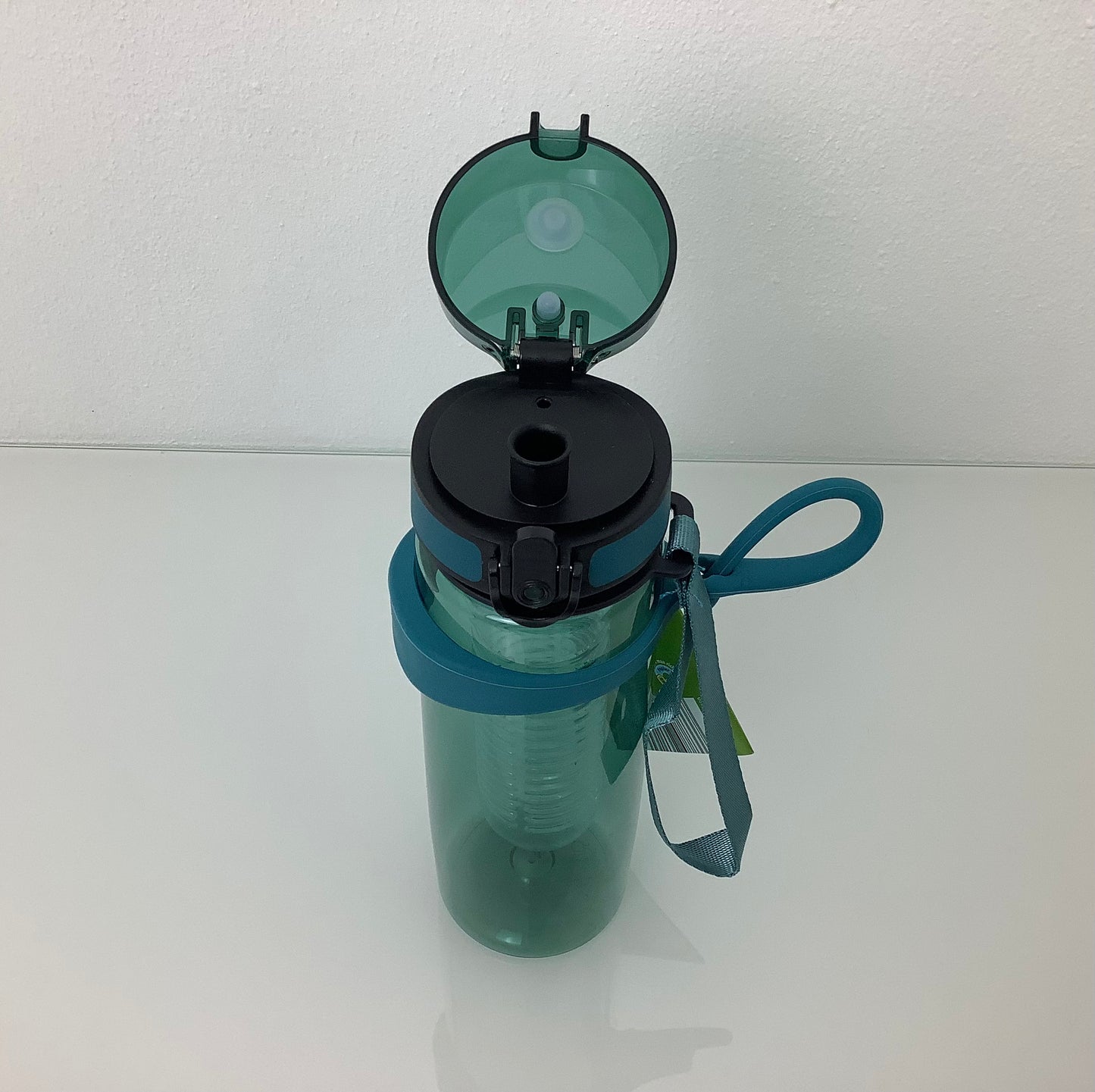 Crofton Trinkflasche / 700 ml / BPA Frei / Tritan