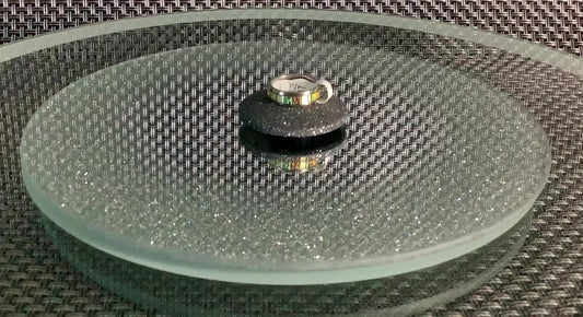 Ring / Edelstahl / goldige Inlays /Größe 17